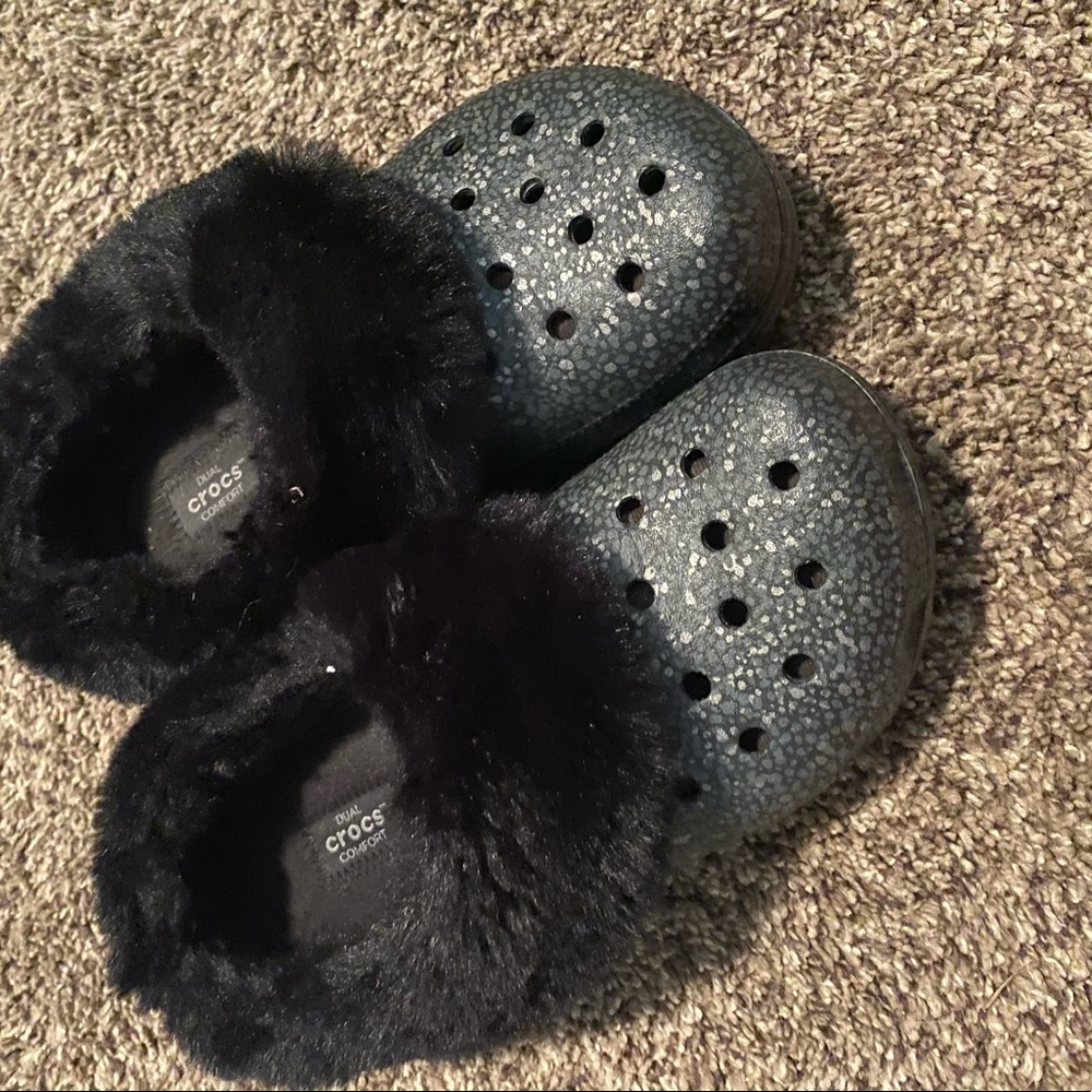 Mammoth Luxe Crocs woman’s 7